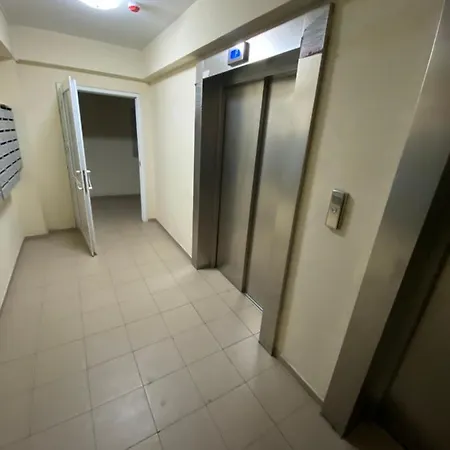 Apartment Comfortable Flat At Quiet Center *